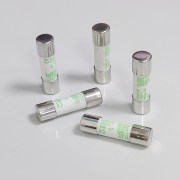 Ruột cầu chì iLEC IL-10PV/20A (h2)