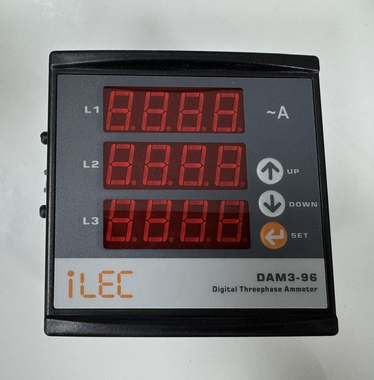 Hình ảnh thực tế của Đồng hồ đo Ampe ILEC DAM3-96